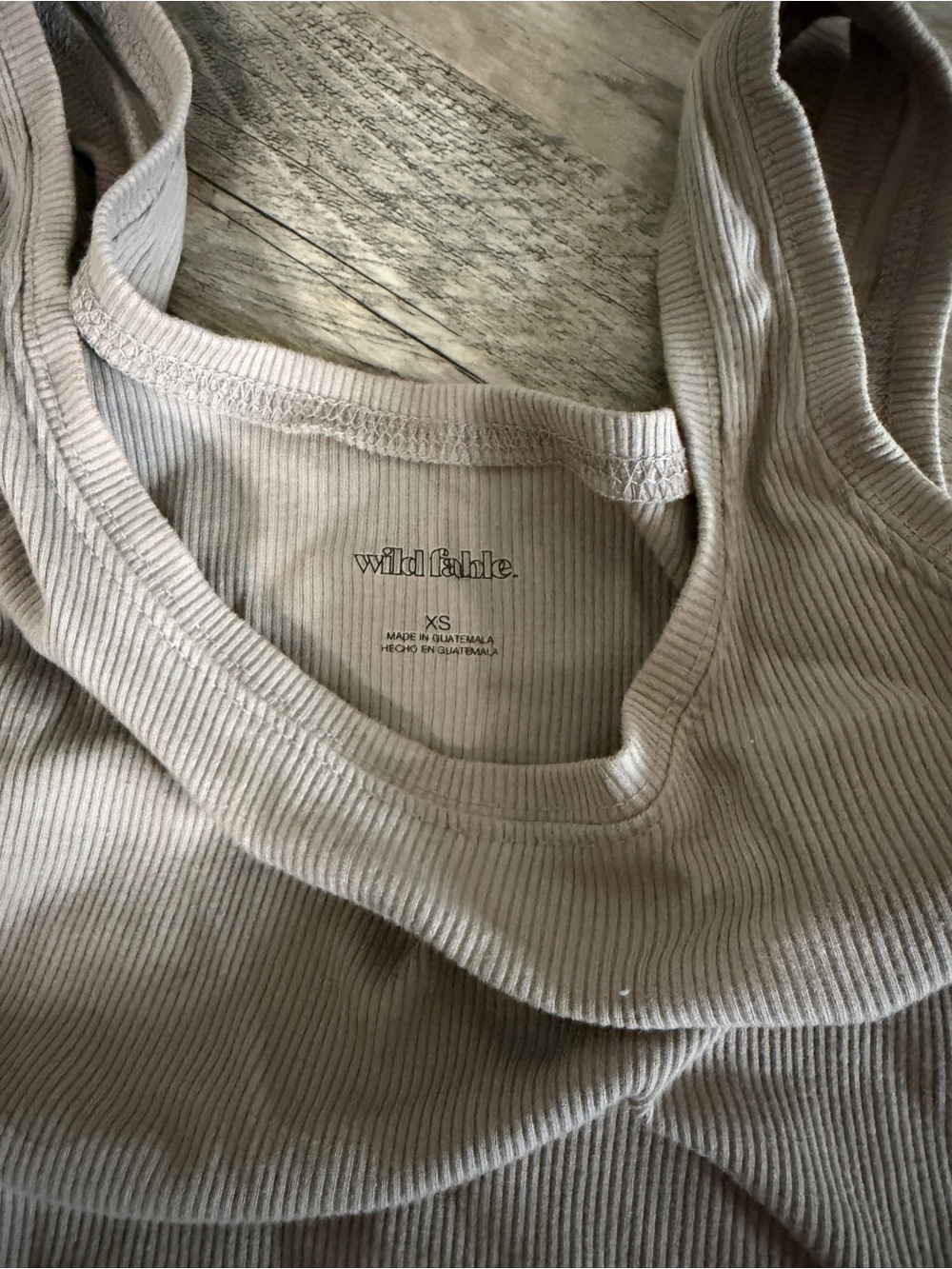 Beige tank top - Picture 2 of 3